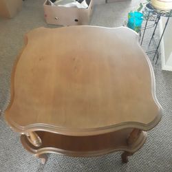 Bassett Mid Century 2 Tier Wooden End Table 26"×28"
