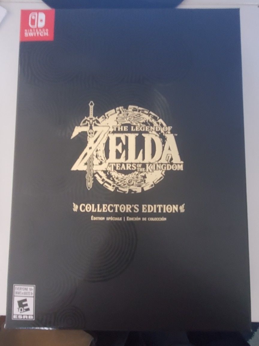 Zelda: Tears Of The Kingdom Collector's Edition + Hip Pack + Plaque
