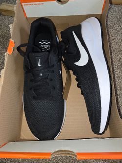 Shoes: Nike mens size 10.5
