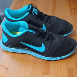 Nike Free  Gamma 4.0  Men's Size 8.5 Excellent Vintage Condition 