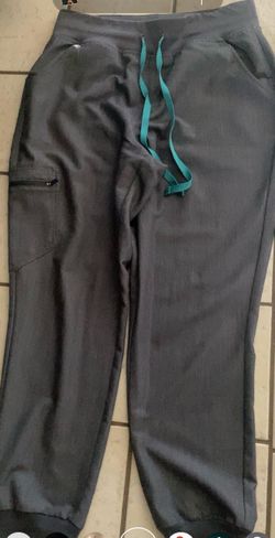 Women grey tech scrubs set M