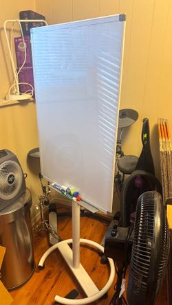 Portable stand up whiteboard
