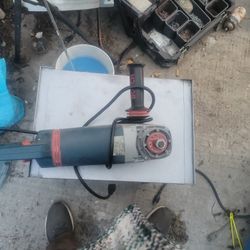 Angle Grinder 