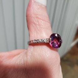 Gorgeous Purple/Magenta Ring - Size 9