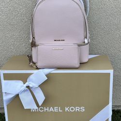 Michael Kors Rhea M Backpack with Wallet, New in Gift Box/Set de Mochila y Cartera MK