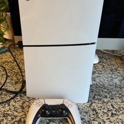 Used PlayStation 5 Slim Disc Edition consoles