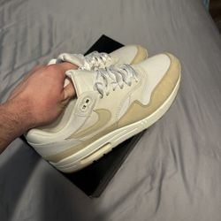Women’s Air Max Size 10.5