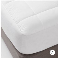 New Waterproof Down Alternative Mattress Pad - Threshold Size King