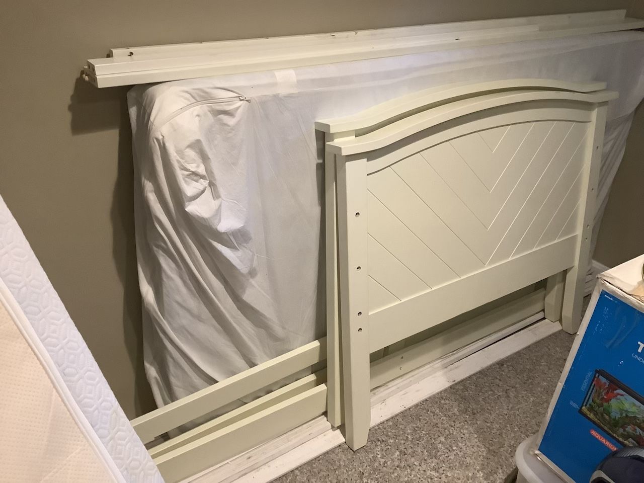 Free White Twin Frame