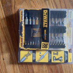 Dewalt Max fit Screw driving Bit Set