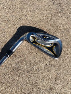 TaylorMade R7 6 Iron - like new