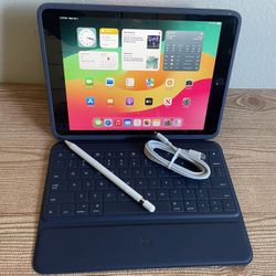 Apple iPad 7th Generation 128GB With Logitech Keyboard and Pencil 