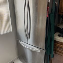 LG - 36-in Counter-Depth MAX 26.5 Cu. Ft. French Door Smart Refrigerator with Internal Water Dispenser - Stainless Steel