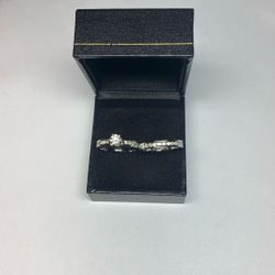 White Gold Wedding/Engagement Diamond Ring