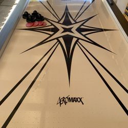 Aeromaxx Air Hockey Table 