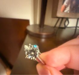 Moissanite ring adjustable ring size