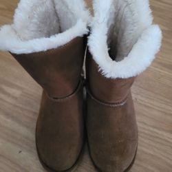 MOSSIMO BOOTS CHESTNUT/KAMAR FAUX FUR SHEARLING WOMENS Size 6