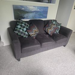 Free Couch 