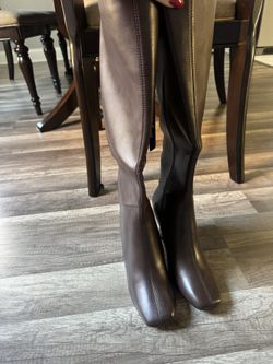 Beautiful women's boots)