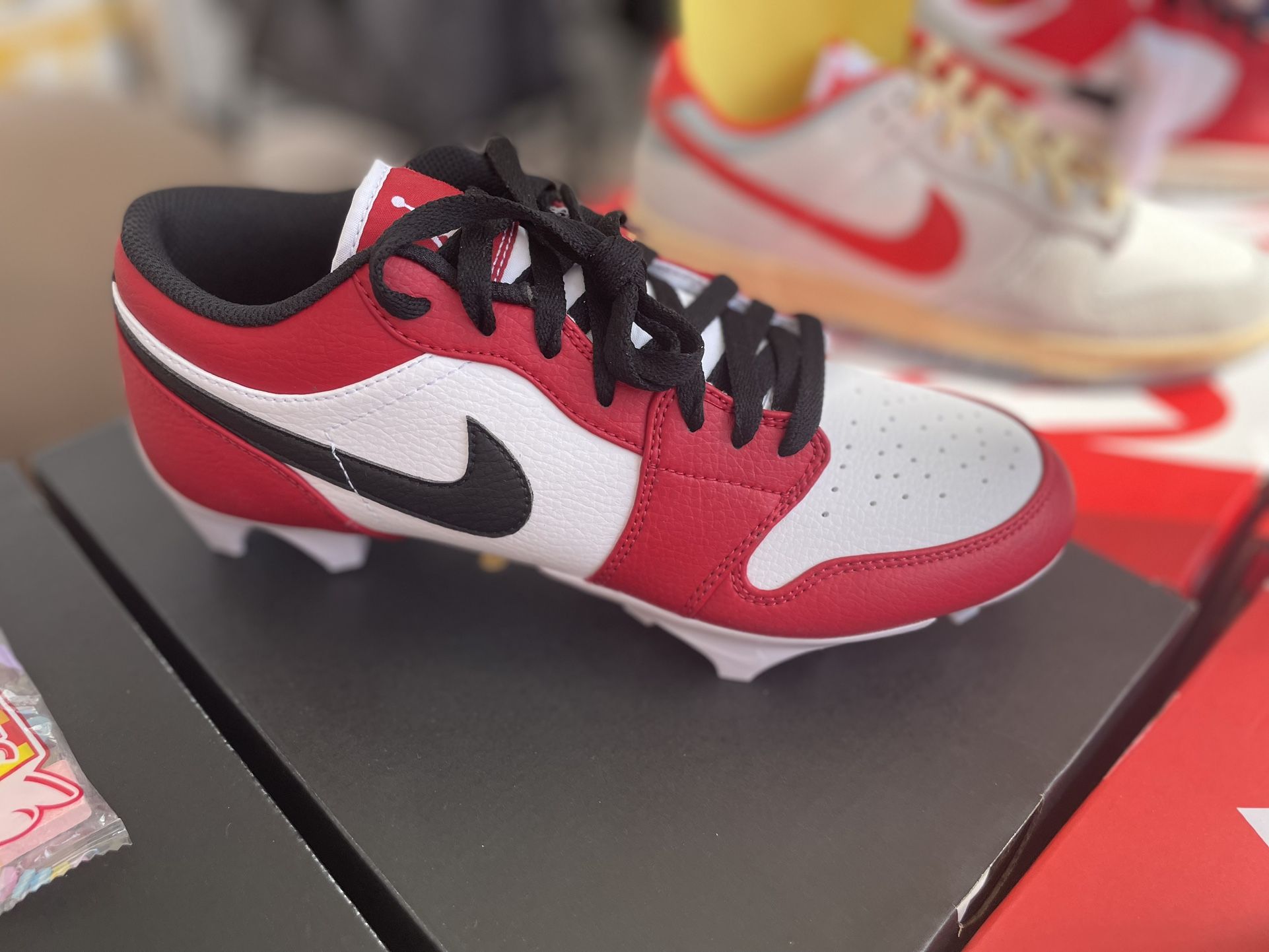 Jordan Low Chicago Cleats Sz $225