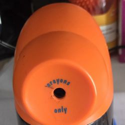 CrayonPro Electric Crayon Sharpener with Replacable Blade, Orange