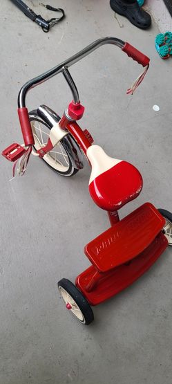 Vintage Style Radio FLYER TRICYCLE