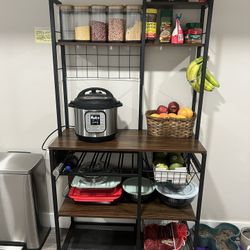 Espresso Brown Bakers Rack (Brand New In Box)