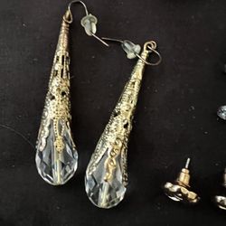 23 Necklace Bracelet Earrings 