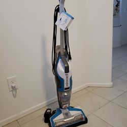 Bissell Vacuum / Spray Mop