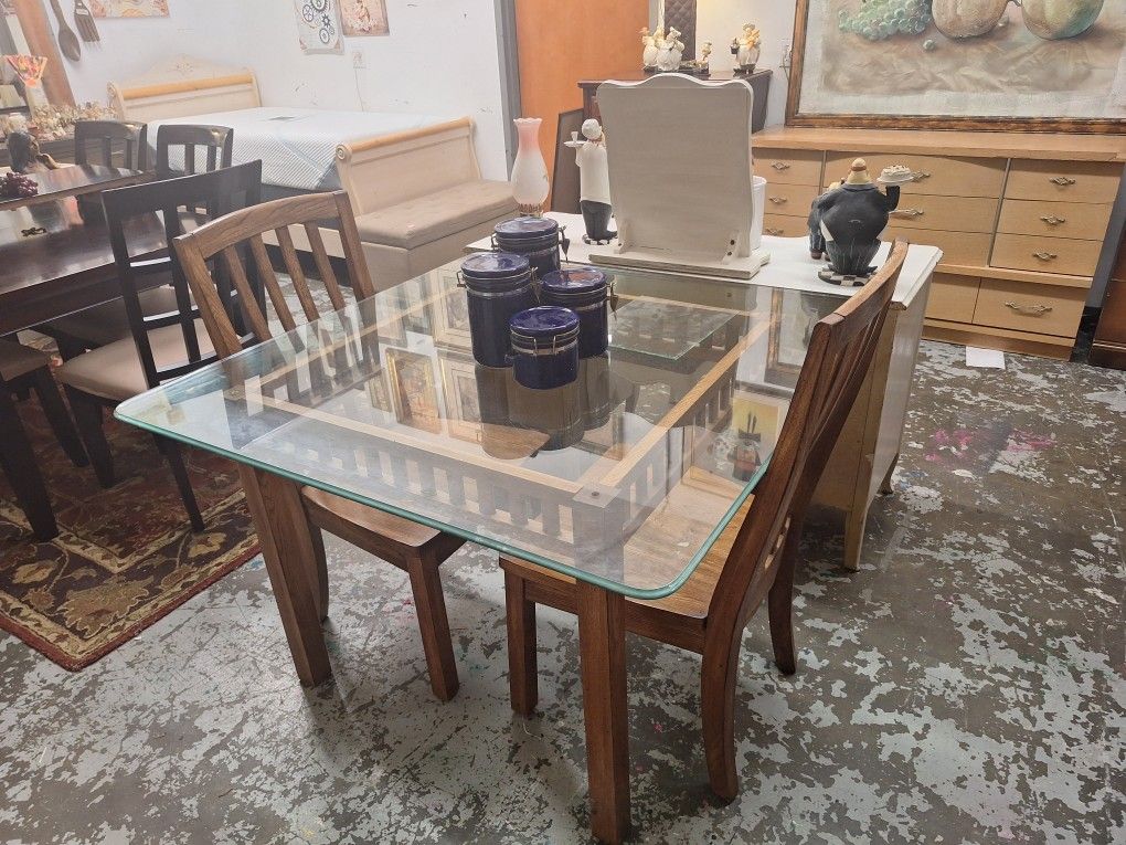 4pc Tempered Glass-Top Dining Room/Kitchen Table Set (Space Efficient)(2-Seater)