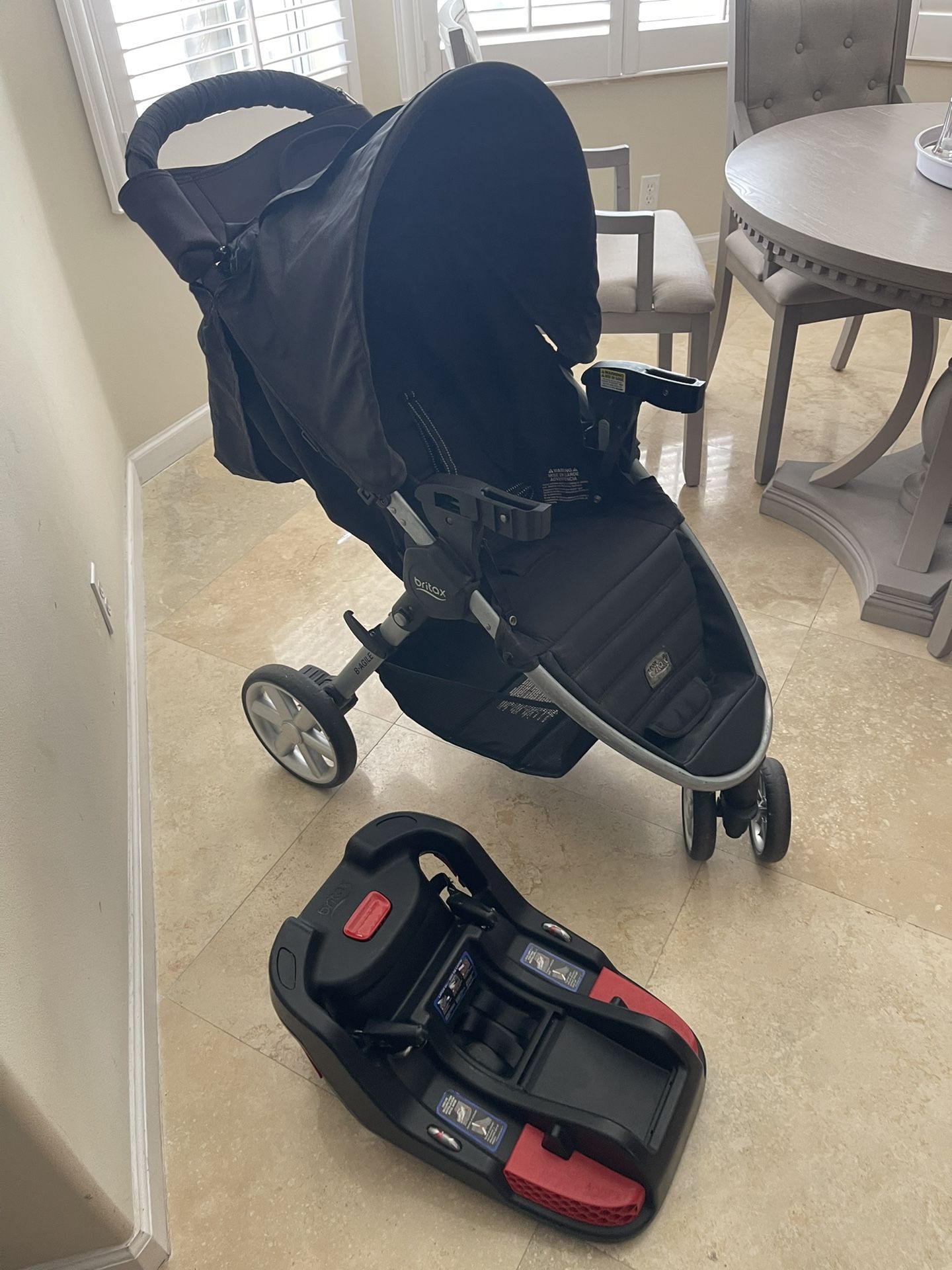 Britax Jogging Stroller with Car Seat Base for the Car- LIKE NEW