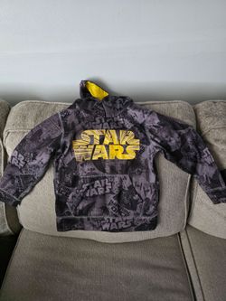Boy's Star Wars hoodie size 4/5 xs
