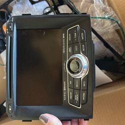 Hyundai Sonata 2013 Stock Radio