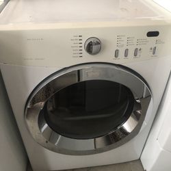 Frigidaire Front Losd Electric Dryer 