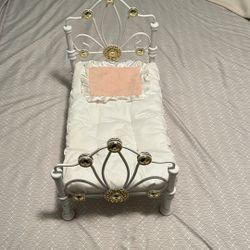 Metal Frame American Doll Bed
