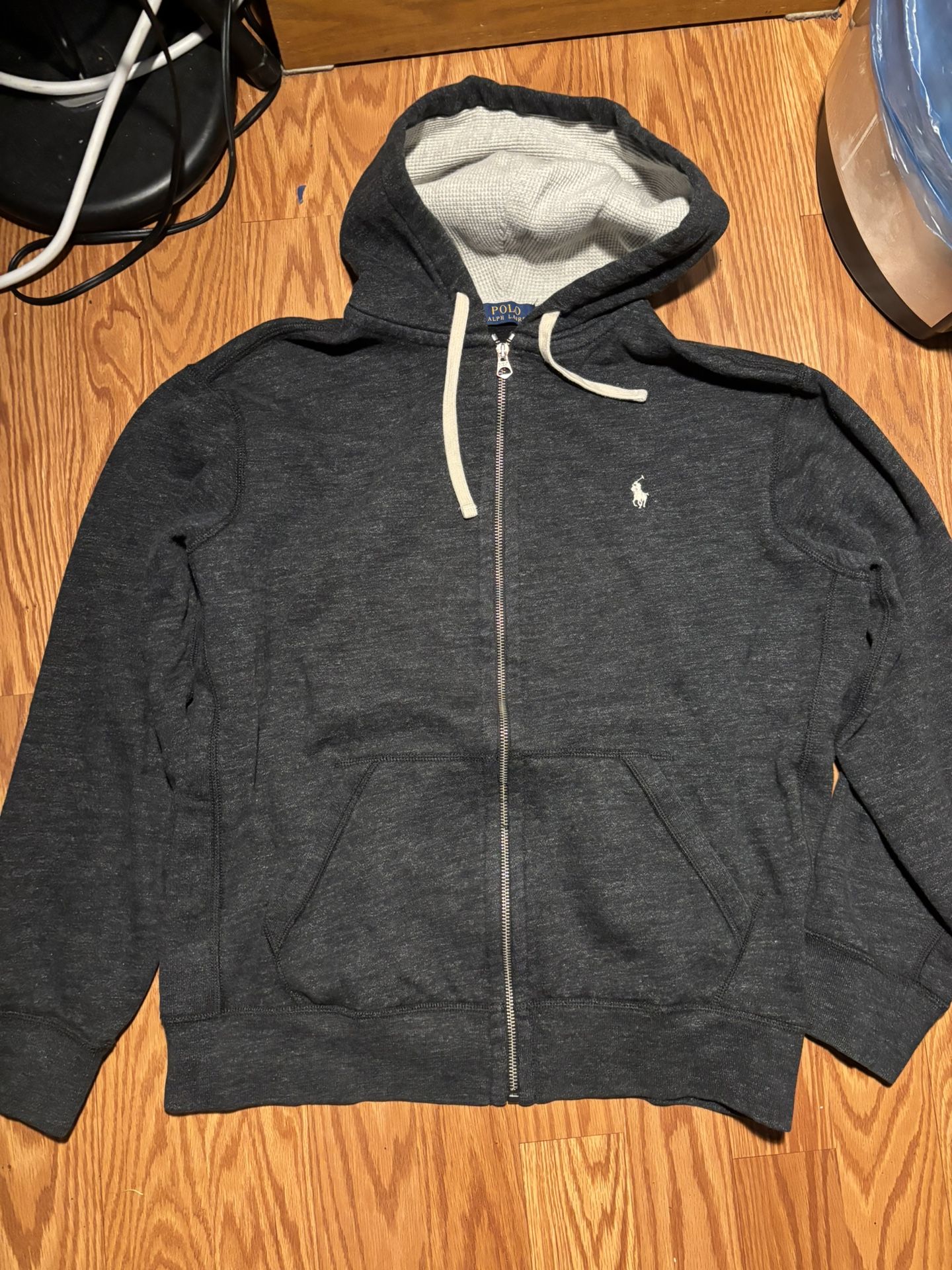Polo zip up Size L