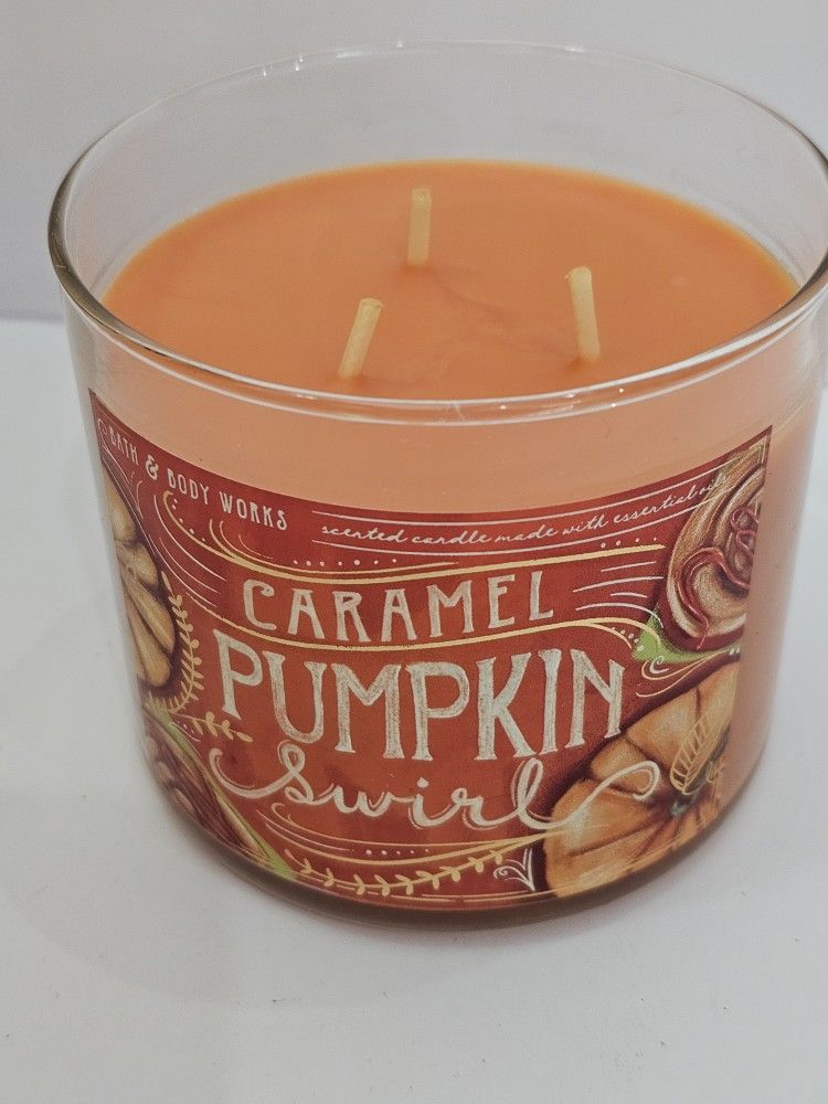 New Bath And Body Works 3wick Fall Caramel Pumpkin Swirl candle with cinnamon brown sugar vanilla
