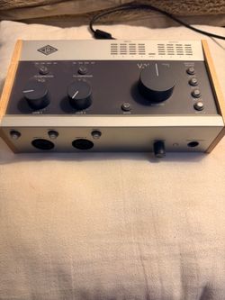 Universal Audio Volt 476 audio interface