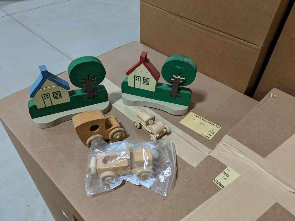 Wooden Toys/puzzles