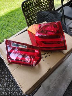 BMW 3 SERIES F30 328 OEM TAIL LIGHTS LEFT SIDE