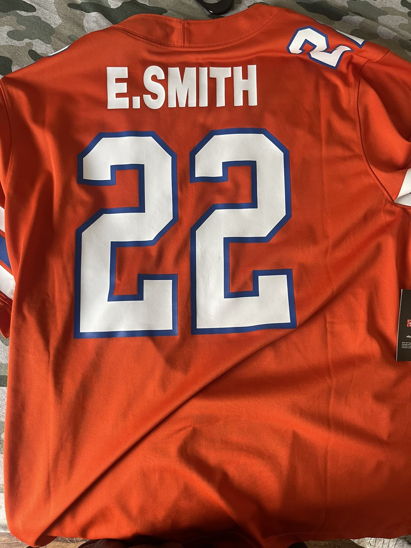 Throwback 1994 Emmitt Smith Football Jersey for Sale in Clovis, CA - OfferUp