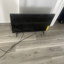 Vizio E32-C1 Television With Remote Control