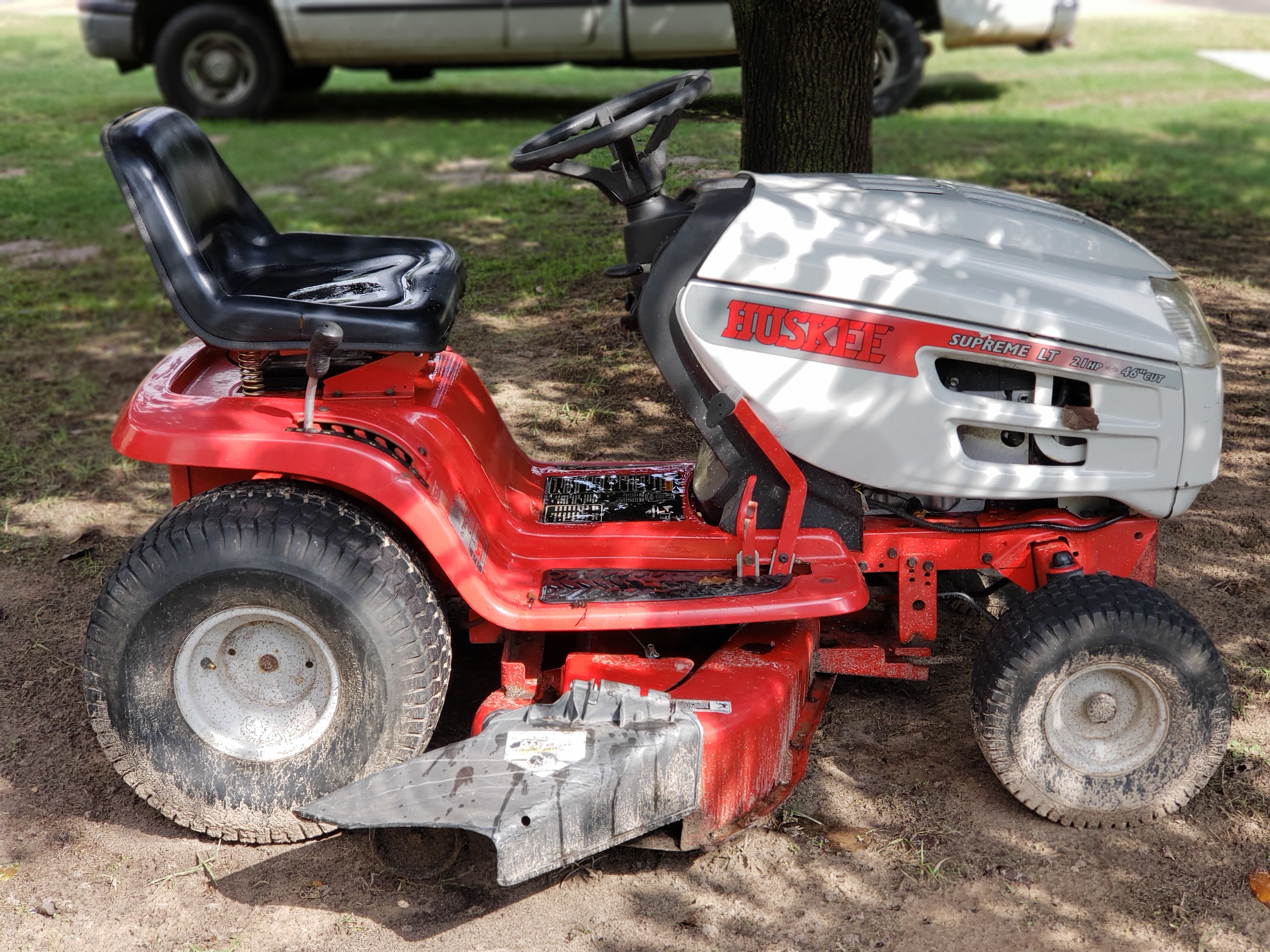 46" Huskee Supreme LT Riding Lawn Mower