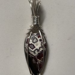 Crazy Lace Agate Teardrop Pendant – Hand-Wrapped in Silver-Plated Wire 