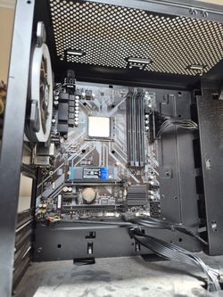Gaming PC Base. Ryzen 5 3600, NVME SSD. 600 WATT PSU