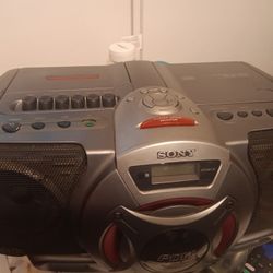 Vintage Portable Sony Boombox 