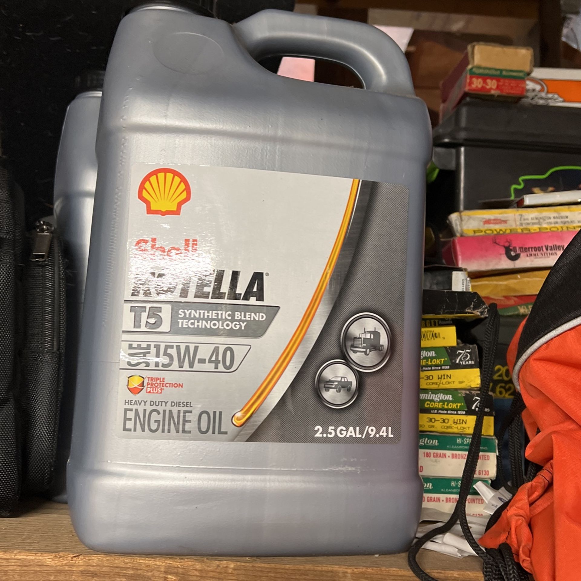 She’ll Rotella T5 2.5 Gallon Jugs