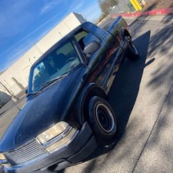 2000 Chevy Truck S10
