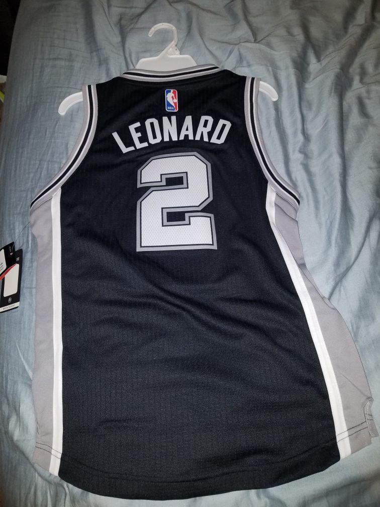 Kawhi Leonard Spurs Jersey for Sale in Dallas, TX - OfferUp