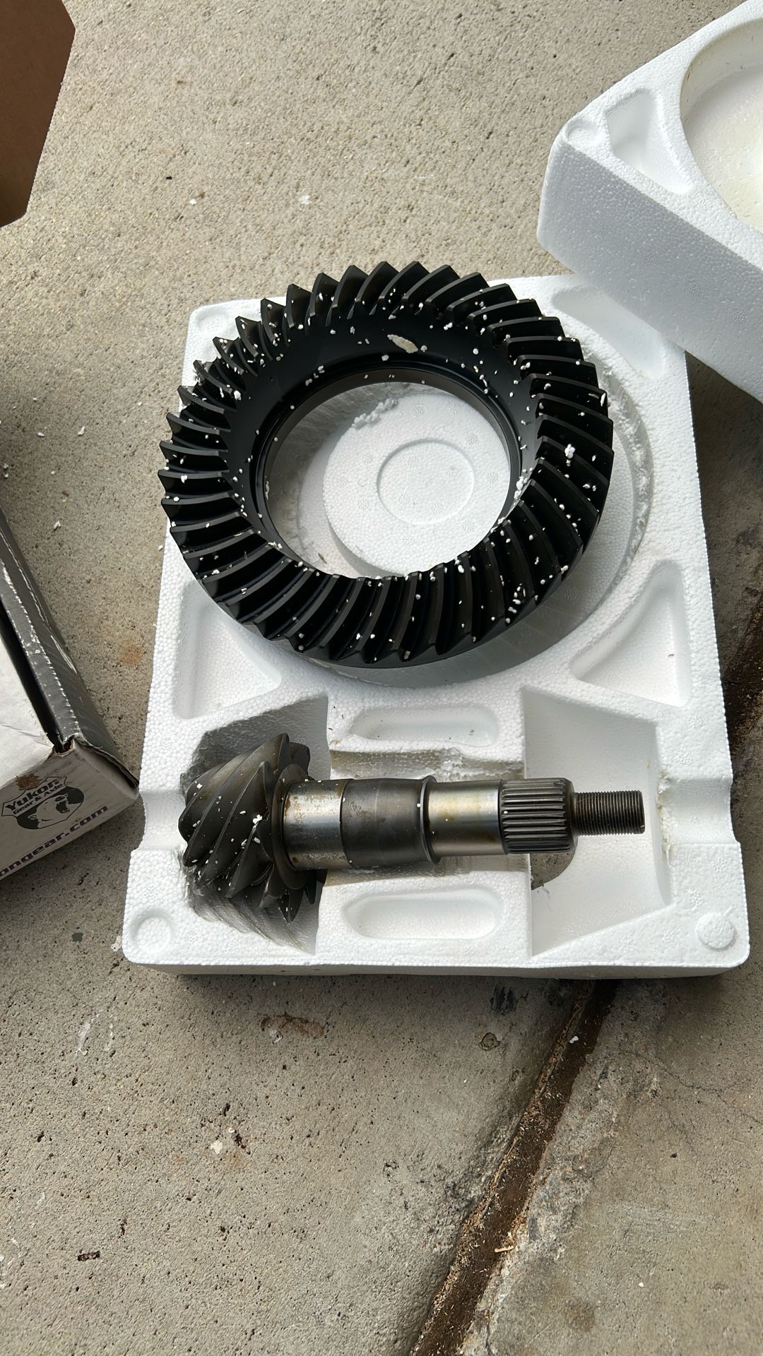 Ford 8.8 Yukon 4:56 Gear Kit